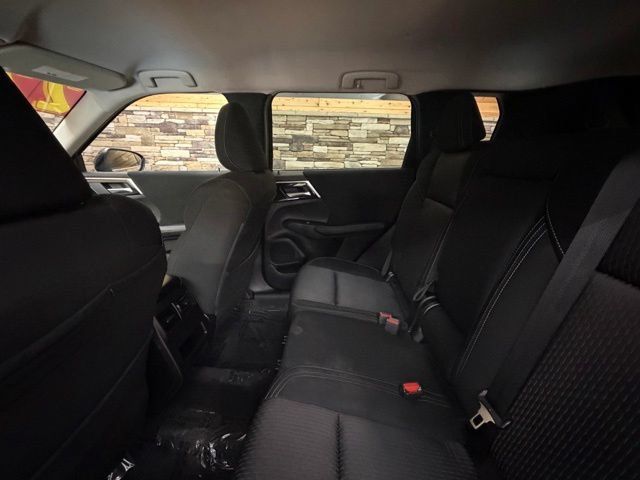 Used 2022 Mitsubishi Outlander ES AWD/4WD image 28