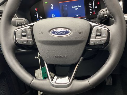 New 2024 Ford Escape PHEV image 13