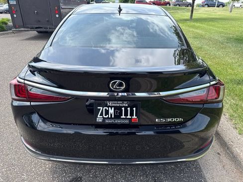 Used 2024 Lexus ES 300h w/ Accessory Package (Z1) FWD image 18