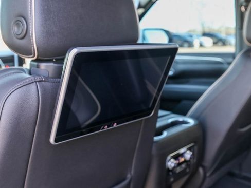 Used 2022 GMC Yukon XL SLT image 19