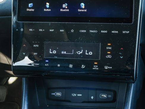 Used 2022 Hyundai Tucson Limited image 14