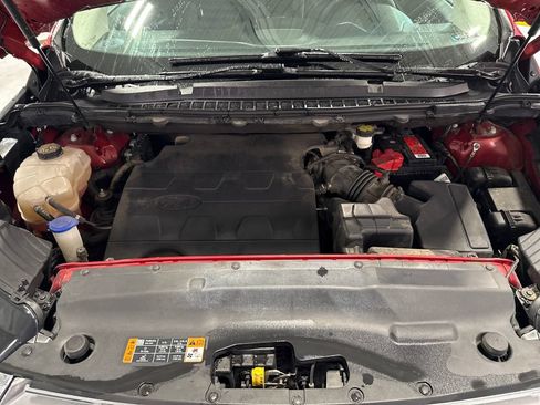 Used 2017 Ford Edge SEL w/ Equipment Group 201A AWD/4WD image 45