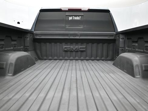 Used 2021 GMC Sierra 1500 SLT RWD image 7