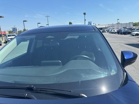 Used 2025 Nissan Pathfinder SV AWD/4WD image 9