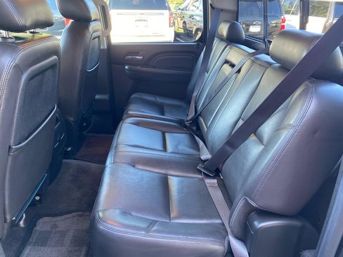 Used 2014 GMC Sierra 3500 Denali image 26