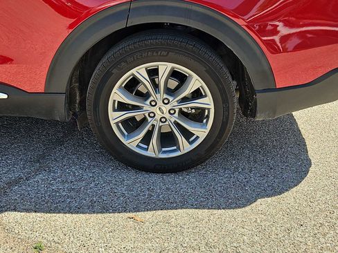 Used 2024 Ford Explorer Limited image 12