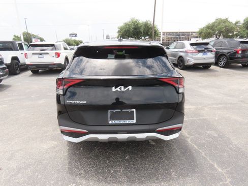 Used 2023 Kia Sportage EX FWD image 13