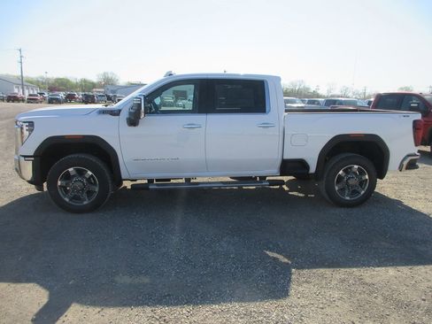 New 2026 GMC Sierra 2500 SLT w/ SLT Premium Package image 10