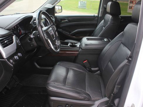 Used 2018 GMC Yukon SLT AWD/4WD image 30
