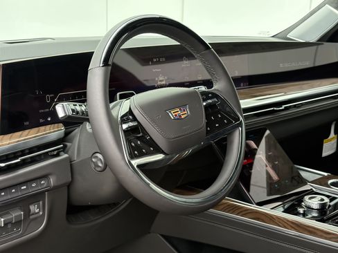 New 2026 Cadillac Escalade ESV Platinum Sport w/ LPO, ONYX Package AWD/4WD image 19