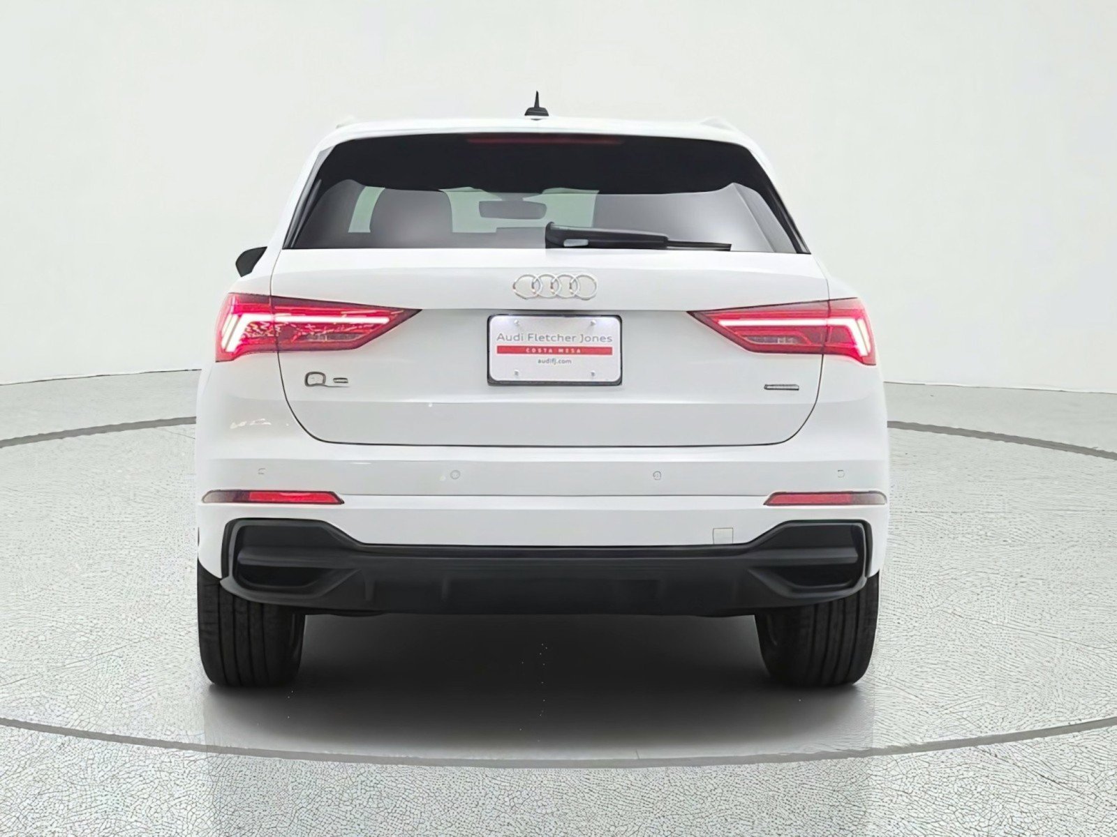 Used 2024 Audi Q3 2.0T Premium w/ Convenience Package AWD/4WD image 6