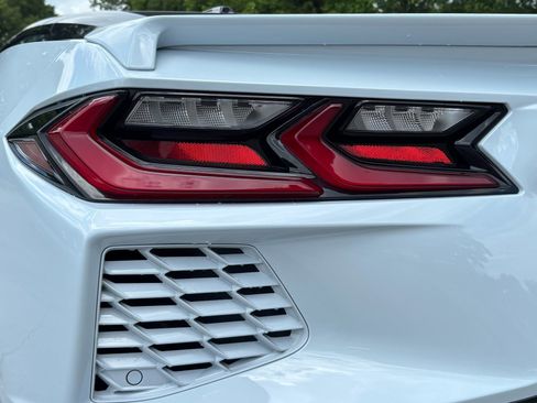 Used 2022 Chevrolet Corvette Stingray Premium Conv w/ 3LT RWD image 59