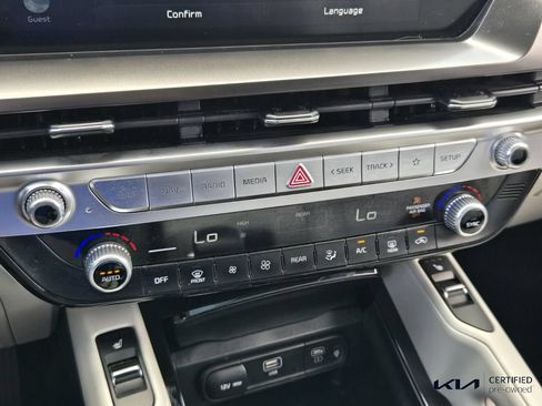 Certified 2023 Kia Telluride S w/ S Sunroof Package AWD/4WD image 24