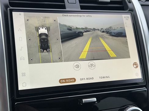 Used 2024 Land Rover Discovery S image 39