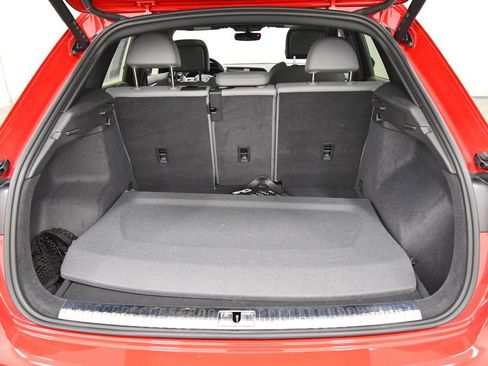 Used 2023 Audi Q3 2.0T Premium Plus w/ Premium Plus Package AWD/4WD image 7