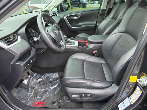 Used 2020 Toyota RAV4 TRD Off-Road AWD/4WD image 16