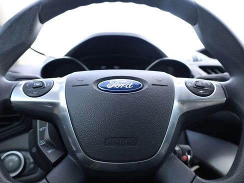 Used 2016 Ford Escape SE image 10