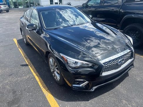 Used 2021 INFINITI Q50 Luxe w/ All Weather Package AWD/4WD image 4