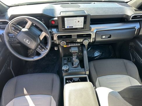 Used 2025 Toyota 4Runner TRD Sport AWD/4WD image 17
