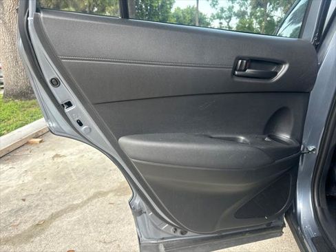 Used 2023 Toyota Corolla Cross LE FWD image 17