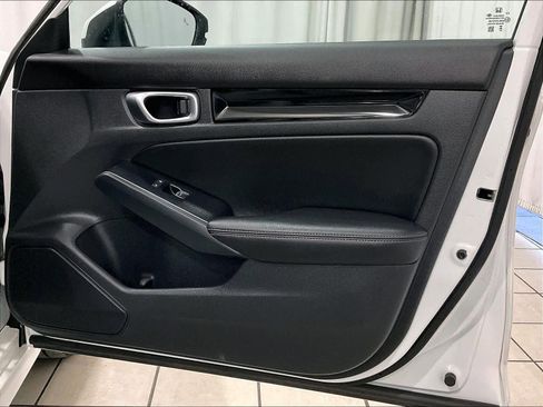 Used 2023 Honda Civic Touring image 12