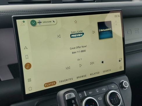 New 2026 Land Rover Defender 110 X-Dynamic SE AWD/4WD image 18