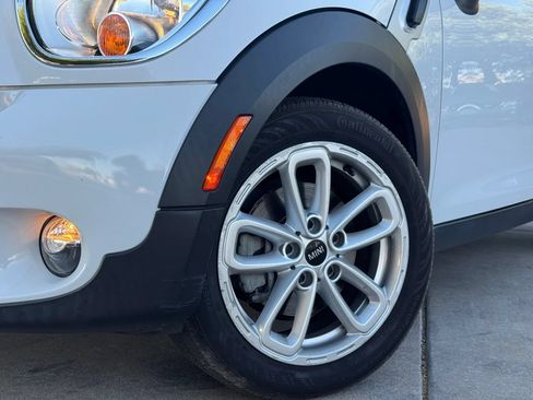 Used 2016 MINI Cooper Countryman w/ Premium Package FWD image 57
