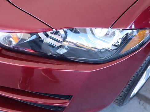 Used 2017 Jaguar XE image 48