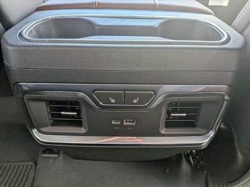 New 2026 GMC Sierra 2500 Denali Ultimate AWD/4WD image 18