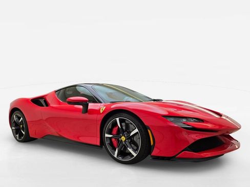 Used 2023 Ferrari SF90 Stradale AWD/4WD image 3