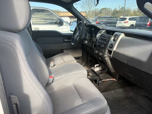 Used 2014 Ford F150 XLT w/ Trailer Tow Package image 8