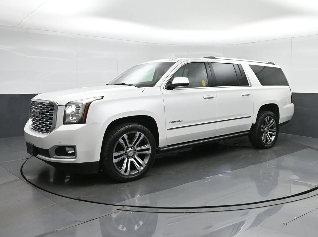 Used 2019 GMC Yukon XL Denali w/ Denali Ultimate Package AWD/4WD image 3