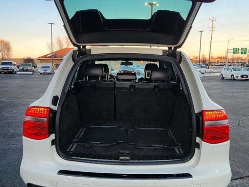 Used 2010 Porsche Cayenne GTS image 17