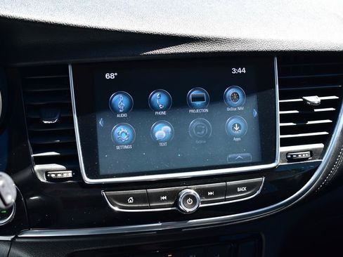 Used 2019 Buick Encore Essence FWD image 39