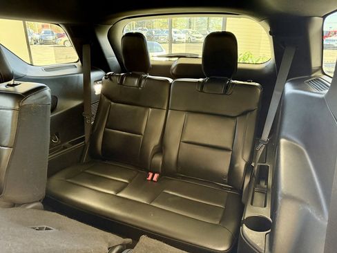 Used 2020 Ford Explorer Limited image 18