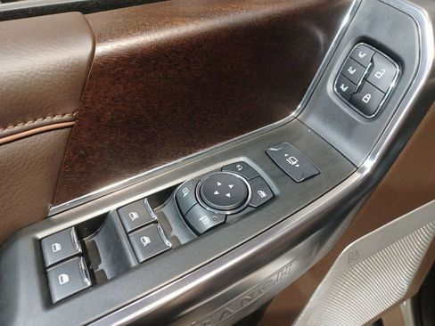 Used 2024 Ford F250 King Ranch image 15