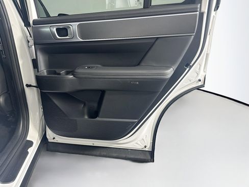 Used 2025 Hyundai Santa Fe SEL image 32