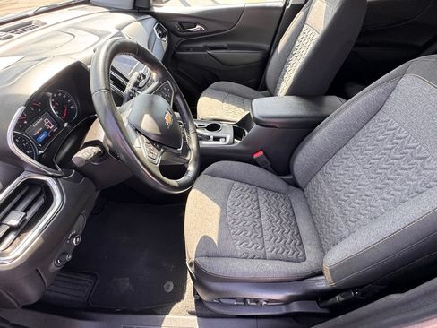 Used 2024 Chevrolet Equinox LT FWD image 11