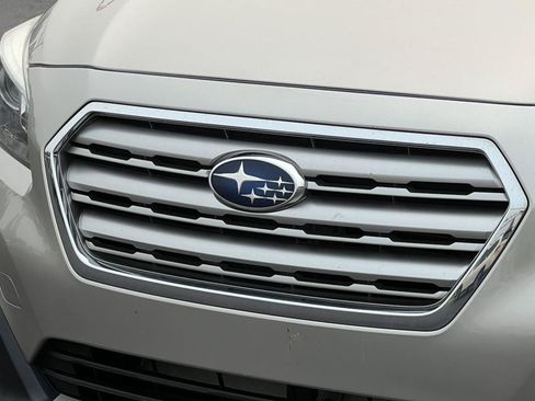 Used 2017 Subaru Outback 3.6R Limited AWD/4WD image 35