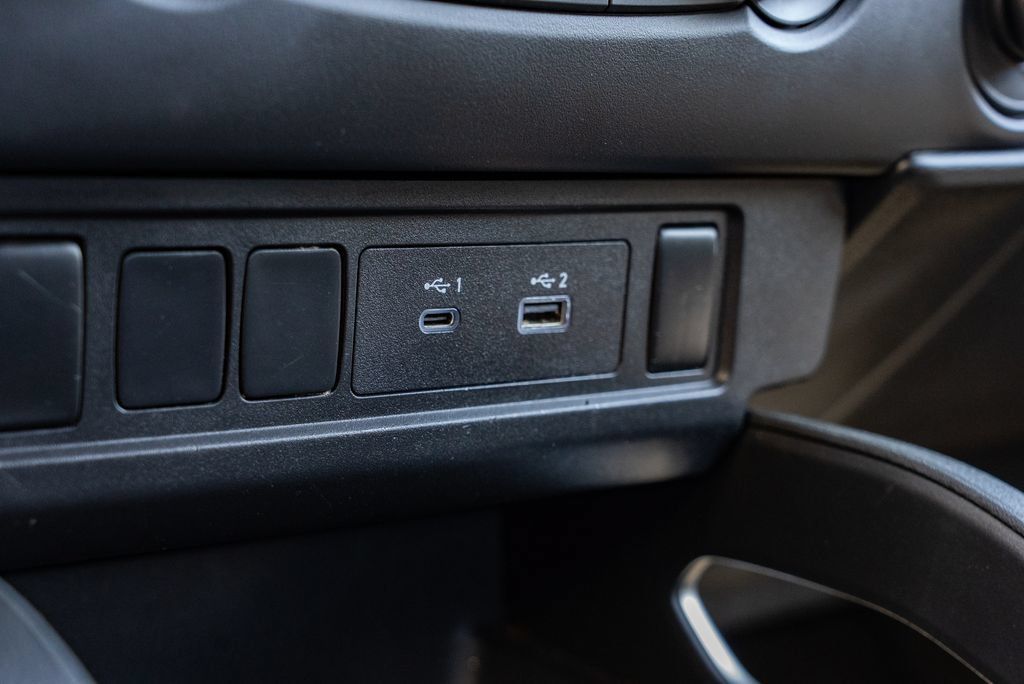 Used 2023 Nissan Frontier SV AWD/4WD image 19
