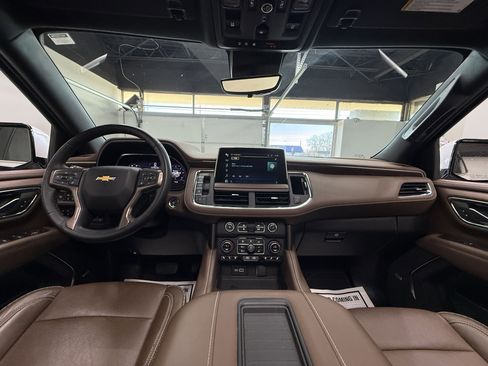 Used 2024 Chevrolet Tahoe High Country image 16