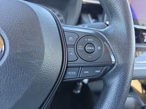 Used 2024 Toyota Corolla LE image 22