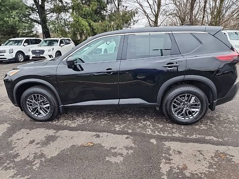 Used 2023 Nissan Rogue S AWD/4WD image 8