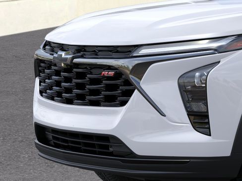 New 2026 Chevrolet Trax RS w/ Sunroof Package FWD image 13