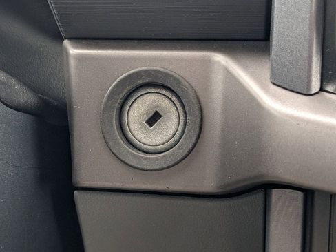 Used 2024 Ford F150 XLT image 31