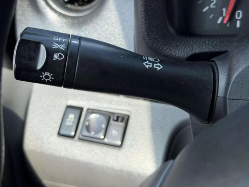 Used 2018 Nissan NV200 SV FWD image 26