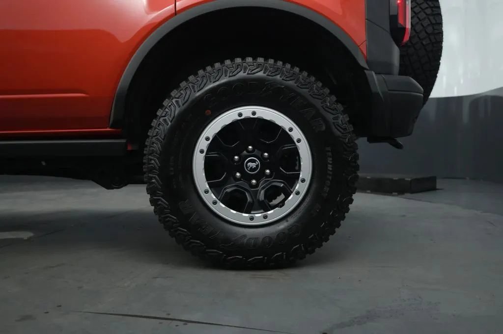 Used 2022 Ford Bronco Badlands w/ Sasquatch Package AWD/4WD image 14