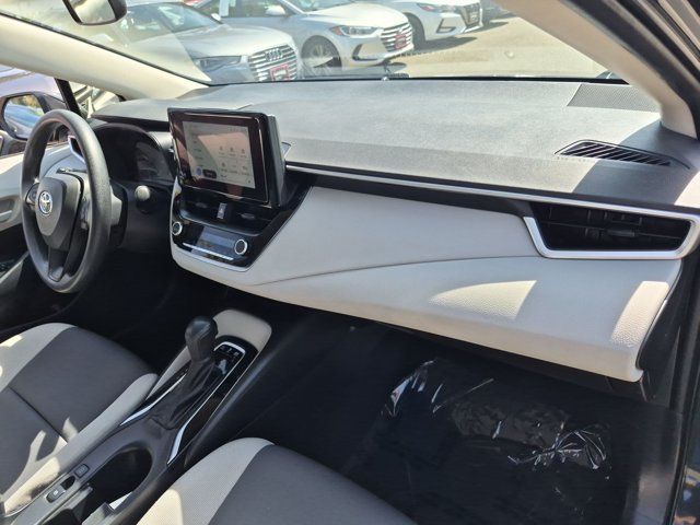 Used 2025 Toyota Corolla LE w/ LE Premium Package FWD image 20