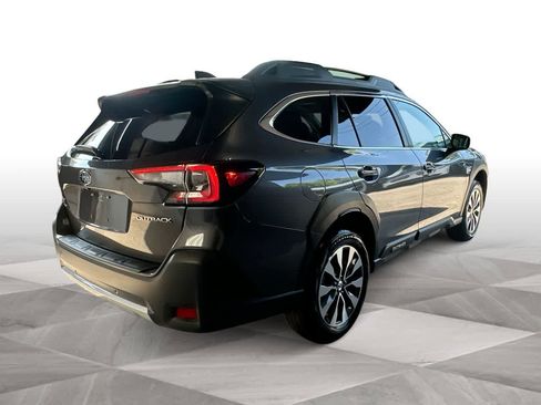Certified 2025 Subaru Outback Limited AWD/4WD image 8