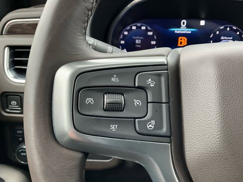 Used 2022 Chevrolet Tahoe Z71 w/ Luxury Package image 20